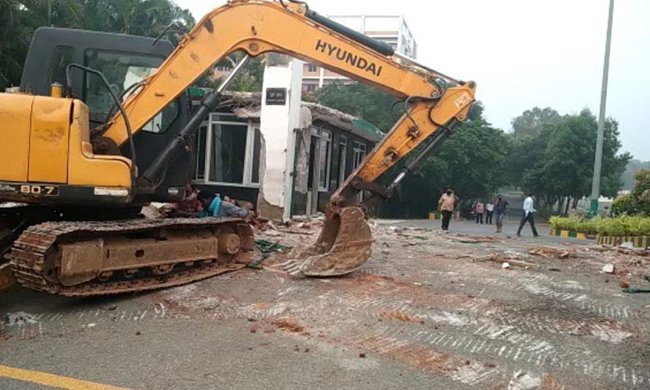 AP Government Demolishes Illegal Constructions On GITAM University Campuses