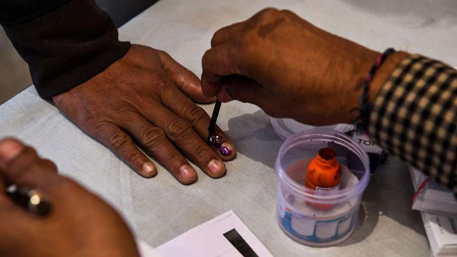 అభ్యర్ధుల్లో ఎంతమందిపై క్రిమినల్ కేసులున్నాయో తెలుసా ? అభ్యర్ధుల్లో ఎంతమందిపై క్రిమినల్ కేసులున్నాయో తెలుసా ?