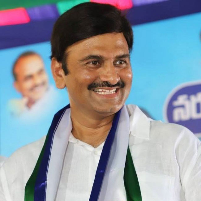 జగన్ ఢిల్లీ పర్యటన ఎఫెక్ట్ బాగానే కనబడుతోందే ? ఎంపిపై సీబీఐ కేసు జగన్ ఢిల్లీ పర్యటన ఎఫెక్ట్ బాగానే కనబడుతోందే ? ఎంపిపై సీబీఐ కేసు