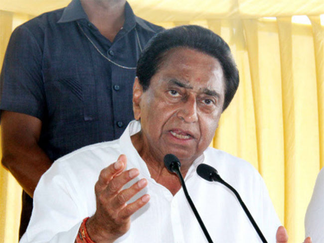 సంచలనం: మాజీ సీఎంపై కేసు నమోదు