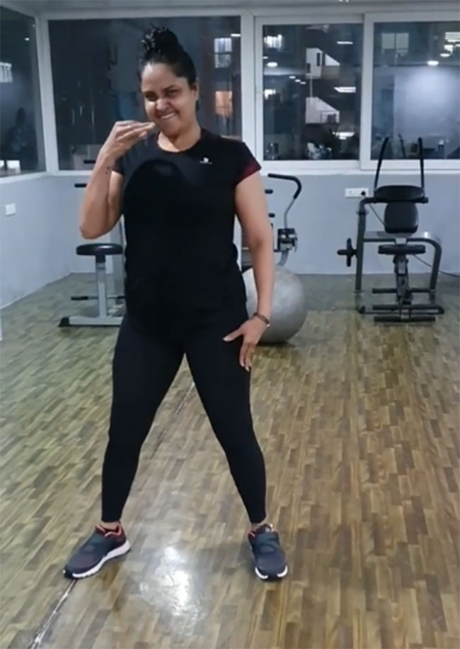 జిమ్ వ‌ర్సెస్ ప్ర‌గ‌తి: డ్యాన్సుల‌తో షేక్ బేబి షేక్‌