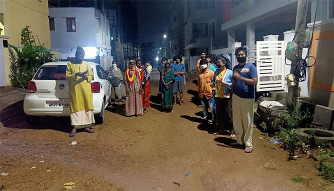 గచ్చిబౌలిలో భూప్రకంపనలు..ఇళ్లల్లో నుండి పరుగులు తీసిన జనం !