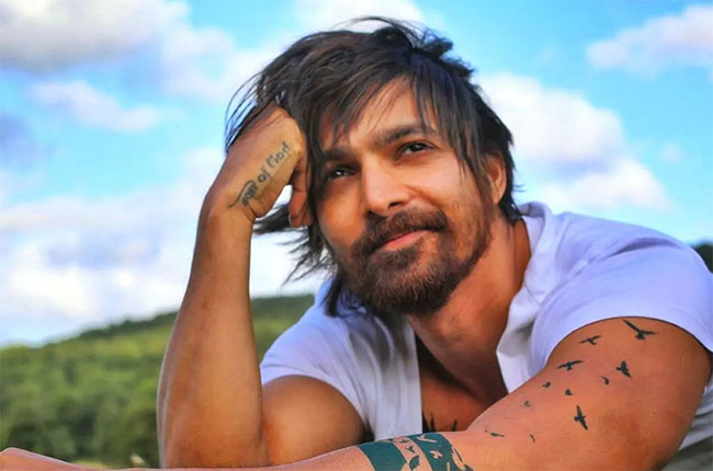 హీరోకి వైర‌ల్ జ్వ‌రం అని లైట్ తీస్కుంటే..‌ కోవిడ్ 19 అని తేలింది!