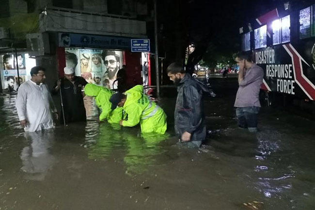 సాయంత్రం వరకు 2 సెం.మీ. రాత్రి అయ్యేసరికి 20 సెంటీమీటర్లు!