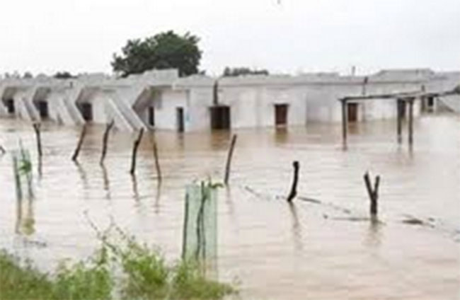 కేసీఆర్ డబుల్ కలకు కొత్త కష్టం తెచ్చిన పాడువాన