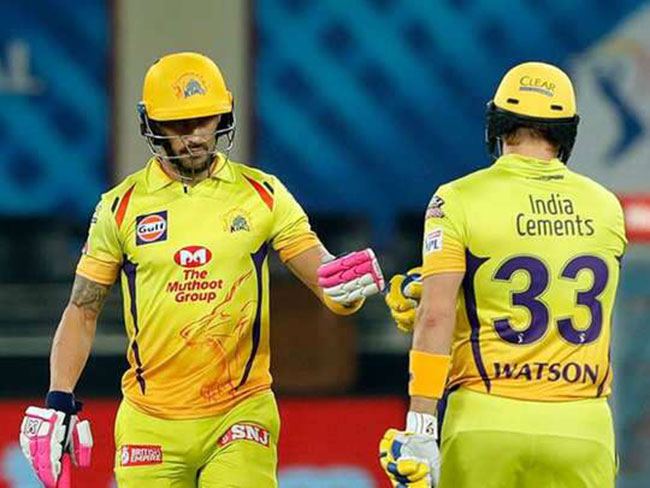 చెన్నై సింహ గర్జన..ఇద్దరే ఉతికారేశారు!