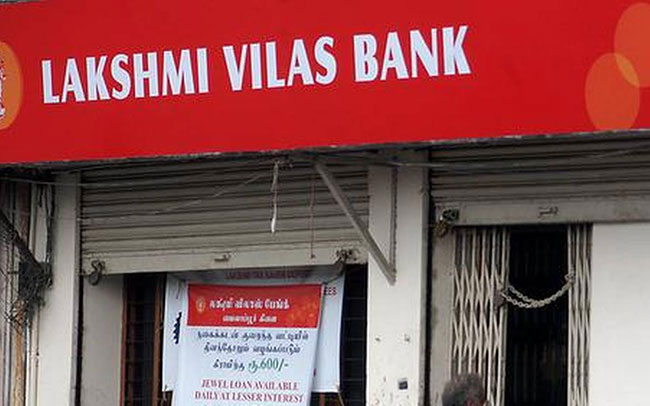 లక్ష్మీ విలాస్ బ్యాంక్ ను ఆ బ్యాంకులు కొనేయనున్నారా?