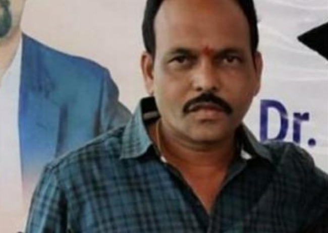 టీఆర్ ఎస్ నేతను చంపేసిన మావోలు..ఉలిక్కిపడ్డ ఉత్తర తెలంగాణ టీఆర్ ఎస్ నేతను చంపేసిన మావోలు..ఉలిక్కిపడ్డ ఉత్తర తెలంగాణ