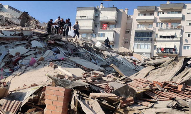 టర్కీలో భారీ భూకంపం .. భారీ ఆస్తి నష్టం , 14 మంది మృతి !