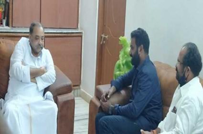 Nandamuri Hero Met YSRCP MLC Gangula Prabhakar Reddy