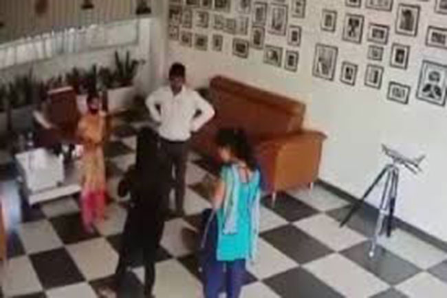 నూతన్ నాయుడు భార్య మధు ప్రియా మళ్లీ అరెస్టు! నూతన్ నాయుడు భార్య మధు ప్రియా మళ్లీ అరెస్టు!