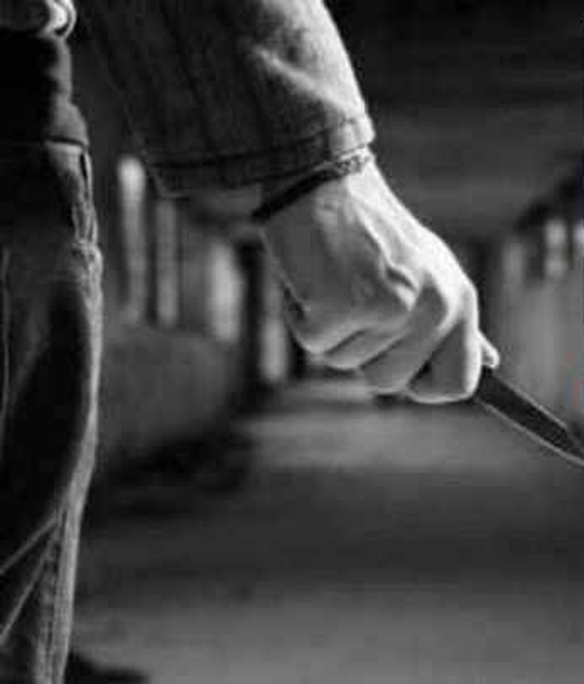 సైకో కిల్లర్​..  భోజనానికి పిలిచి ఖతం చేస్తాడు.. 12 హత్యలు