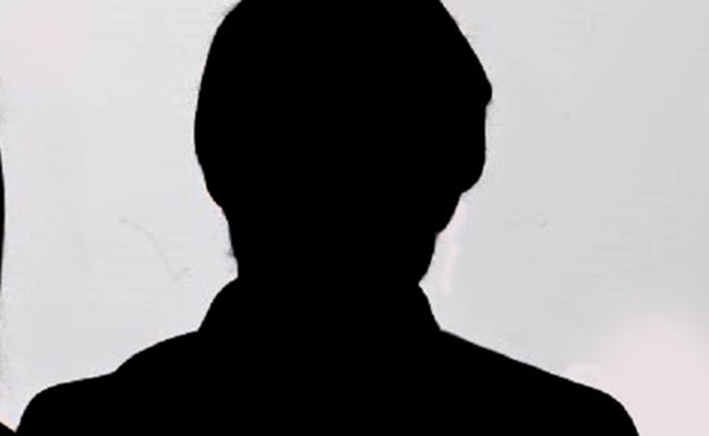 ఫ్లాప్ దెబ్బ‌కు స్టార్ రైట‌ర్ పై డైరెక్ట‌ర్ గుస్సా!