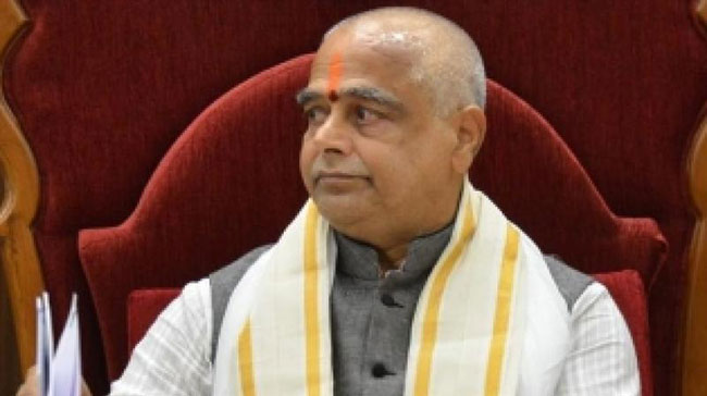 సీతారామ్ గారు... మీరు స్పీక‌ర్ హోదాలో ఉన్నారు స‌ర్‌!