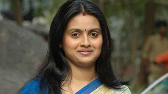 మాజీ హీరోయిన్ పెద్ద సాహ‌స‌మే