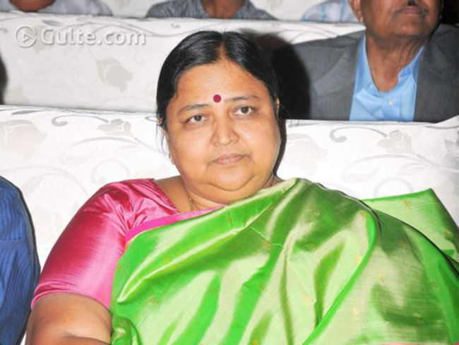 బాబుకు షాక్.. సైకిల్ దిగి.. కమలం గూటికి పనబాక?