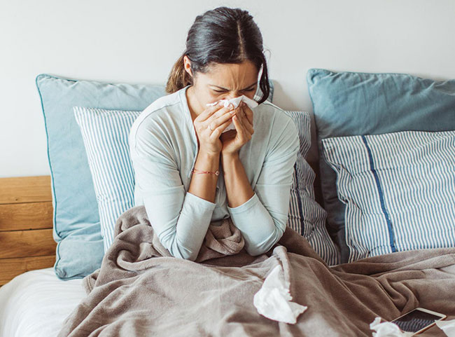 జలుబు కరోనాకు రక్షణకవచం..  షాకింగ్​ నిజం