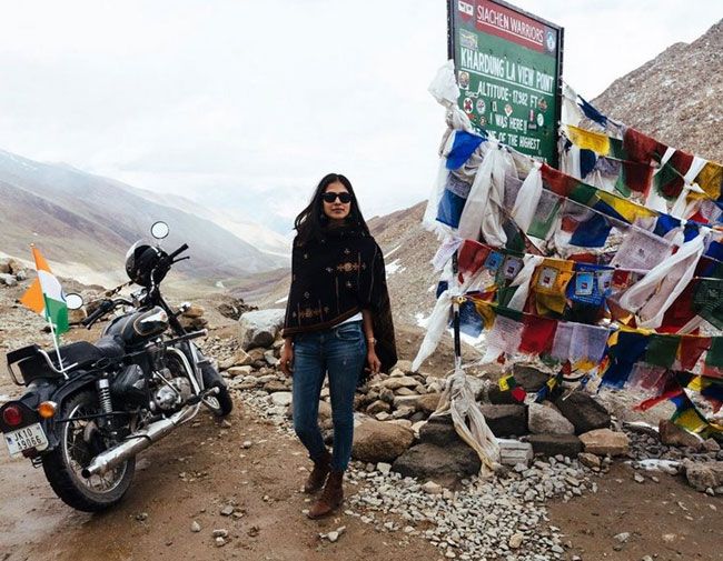 Malavika%20Mohanan%20Beautiful%20Photos_