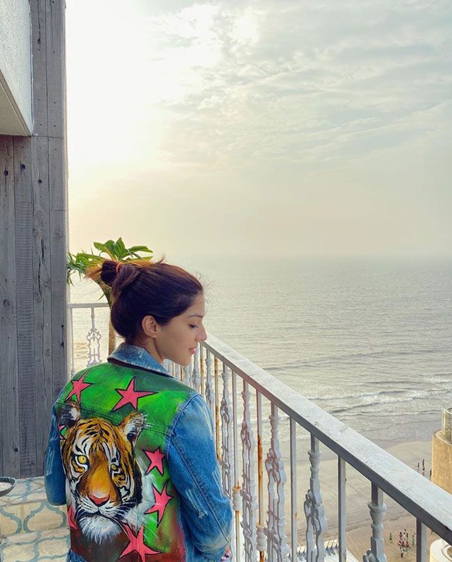 October%209th%20Actress%20Instagram%20Im