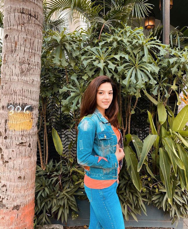 October%209th%20Actress%20Instagram%20Im