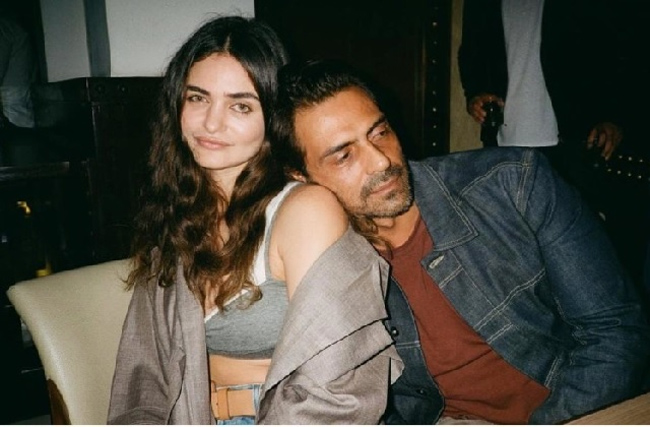 #డ్ర‌గ్స్.. పాస్ పోర్ట్ లాక్కుని హీరోయిన్ సోద‌రుడి అరెస్ట్