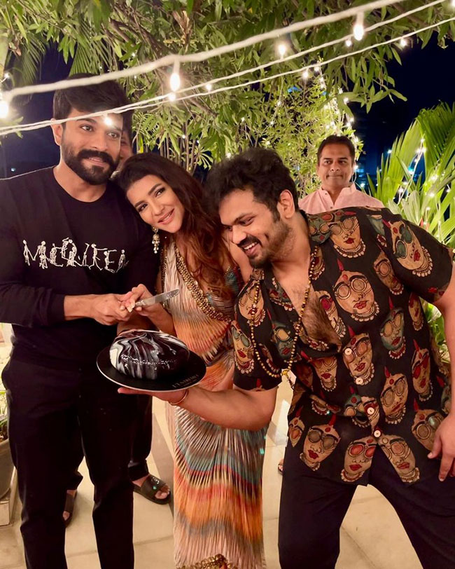 ఫోటో స్టోరి: రామ‌రాజుతో రాకింగ్ దీపావ‌ళి అదుర్స్