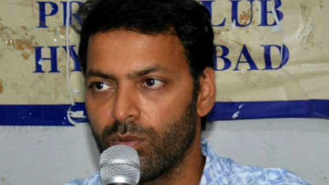 Anantapur Police Arrest J.C. Diwakar Reddys Son Anantapur Police Arrest J.C. Diwakar Reddys Son