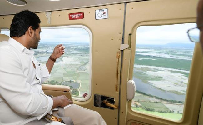 నివర్ తుఫాన్ ... ఆ మూడు జిల్లాల్లో సీఎం జగన్ ఏరియల్‌ సర్వే !