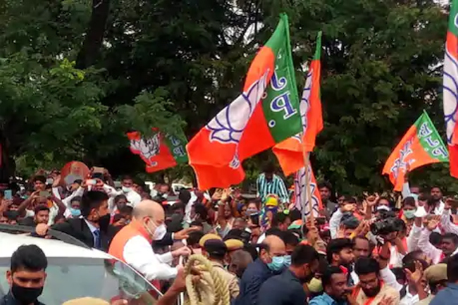 గ్రేటర్ పోరు : మధ్యలోనే ముగిసిన అమిత్ షా రోడ్ ‌షో ... ఎందుకంటే ?