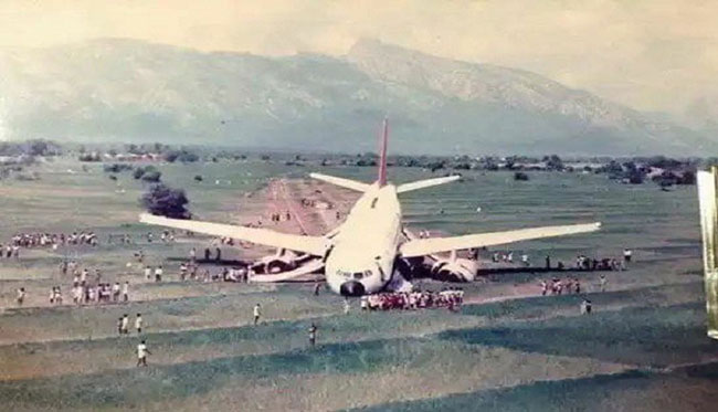 ఆ విమానమే క్రాష్​ అయ్యి ఉంటే..  సినీ పరిశ్రమ ఏమైపోయేదే..!  పాతికేళ్ల నాటి ఘటన