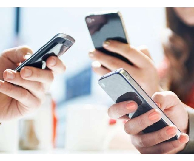 Internet Connectivity Completes Silver Jubilee In India, The Country Has Over 75 Crore Users