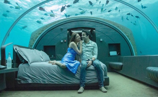 ఫొటోటాక్‌ : కాజల్‌ కిచ్లు రొమాంటిక్‌ హనీమూన్‌