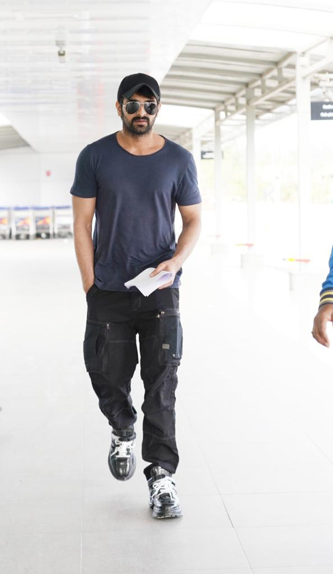 ఫోటో స్టోరి: స్టైలిష్ వ‌రుడిగా శౌర్య‌ మేకోవ‌ర్