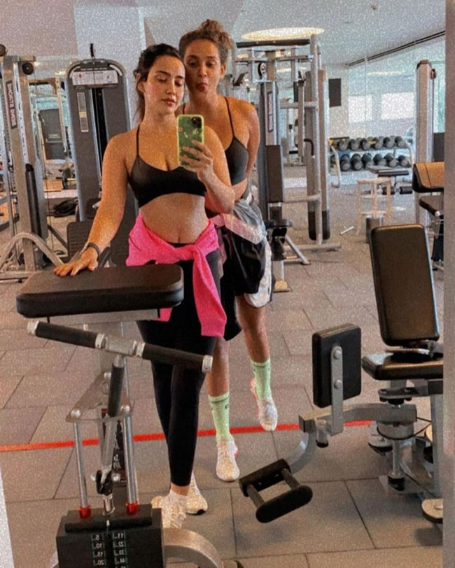 Pic Alert: The Sweltering Sharma SistersRaise The Heat With A Gym Selfie!
