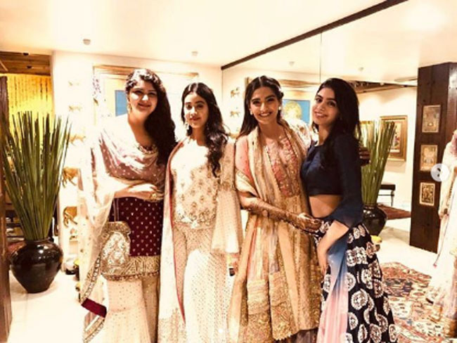 Pic Talk: Sonams Birthday Wishes To Her Loving Sister!