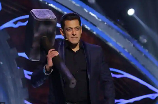 ఆ బిగ్‌ బాస్‌ కంటెస్టెంట్స్‌ ముదిరి పోయారు, హోస్ట్‌ మాటే వినలేదు