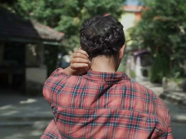 డీ గ్లామర్ లుక్ లో షాక్ ఇవ్వనున్న సామ్..!