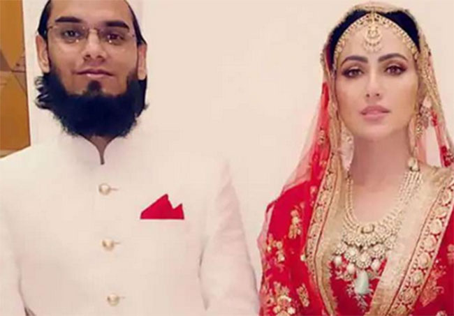 షాదీ చేసుకున్నా.. సినిమాల కోసం ఇక ప్రయత్నించొద్దన్న స్టార్  హీరోయిన్