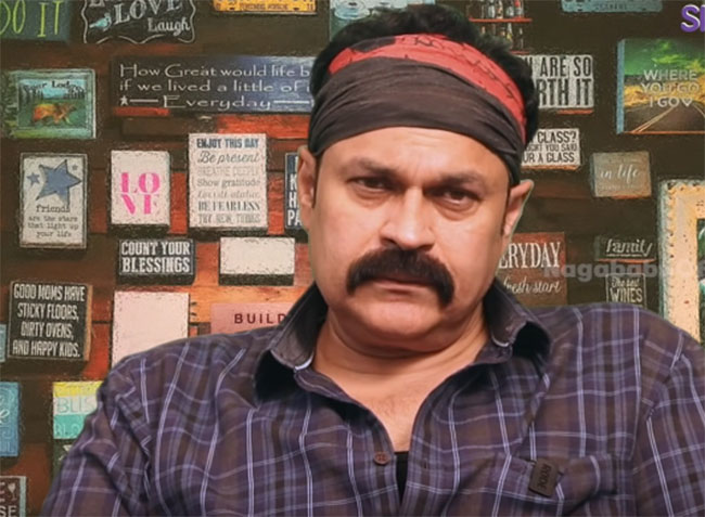 బాత్రూమ్ శుభ్రంగా పెట్టుకుంటేనే వారికి మనుషుల విలువ తెలుస్తుంది