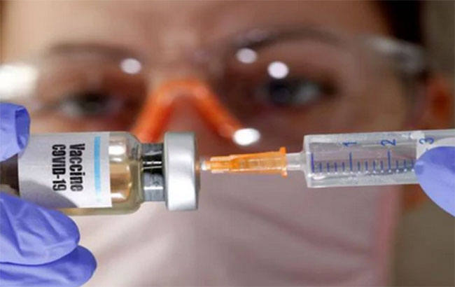 టీకా తీసుకున్నాక ఈ జాగ్రత్తలు తీసుకోకపోతే కరోనా ఛాన్స్