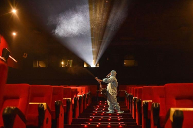 అంతా మీరే చేశారు.. డబుల్ సెంచరీ మిస్!