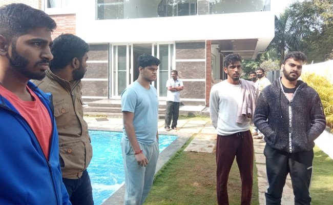 Hyderabad: Cops bust rave party, sixteen people arrested