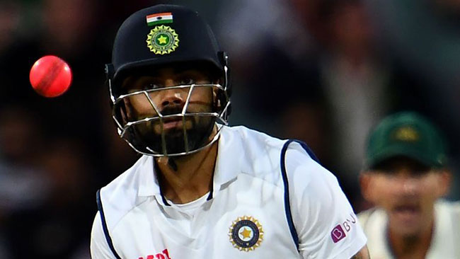 కోహ్లీ డెడికేషన్​ అదుర్స్​ అంటున్న ఫ్యాన్స్​.. గాయమైనా క్రీజులోనే