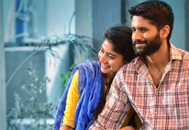 అక్కినేని హీరో మూవీ రిలీజ్ డేట్ అందుకే అనౌన్స్ చేయడం లేదా..?