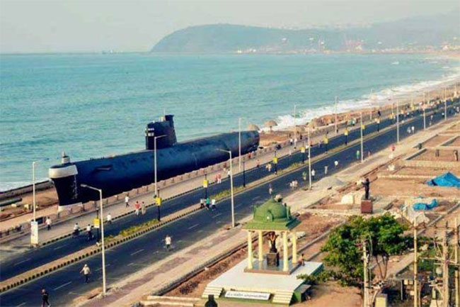 వైజాగ్ రాజధాని అయితే పెద్ద ఖర్చవసరం లేదు