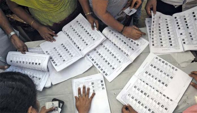 914 ఓట్లలో 657 ఓట్లు గల్లంతు ...నిరసన వ్యక్తం చేస్తున్న ఓటర్లు, ఎక్కడంటే ?