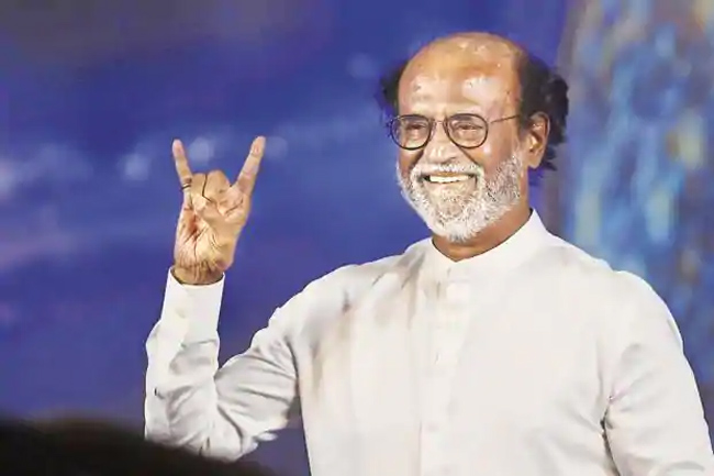 Rajinis Political Entry: Superstar Is Considering Three Days For Party Launch! Rajinis Political Entry: Superstar Is Considering Three Days For Party Launch!