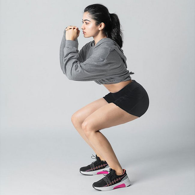 #ర‌ష్మిక‌.. పంచ్ ఇచ్చే ముందు ప్రిప‌రేషనా..