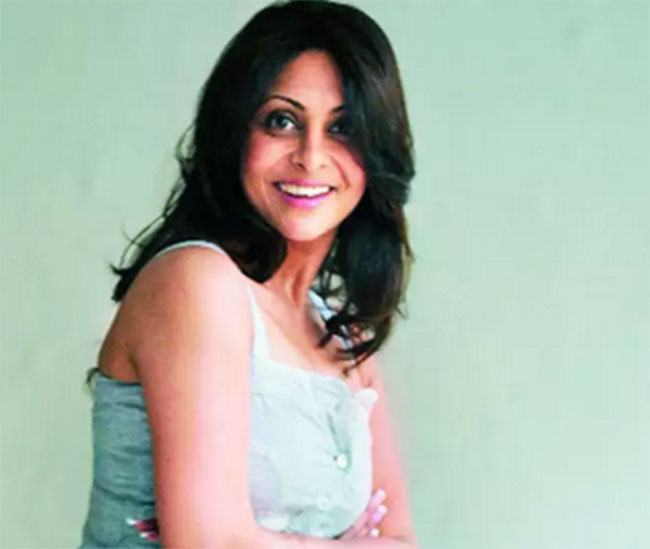 బెల్లంకొండ చత్రపతి తల్లి ఈమెనా?