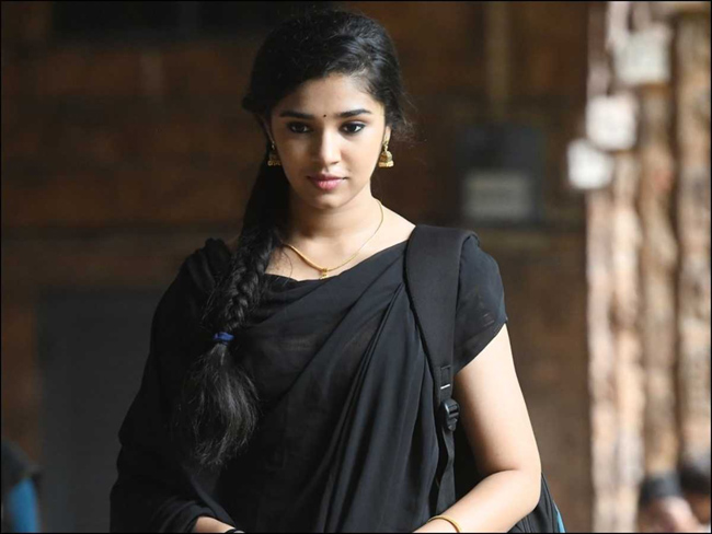 ఈ ఏడాదిలో అత్యంత లక్కీ హీరోయిన్‌